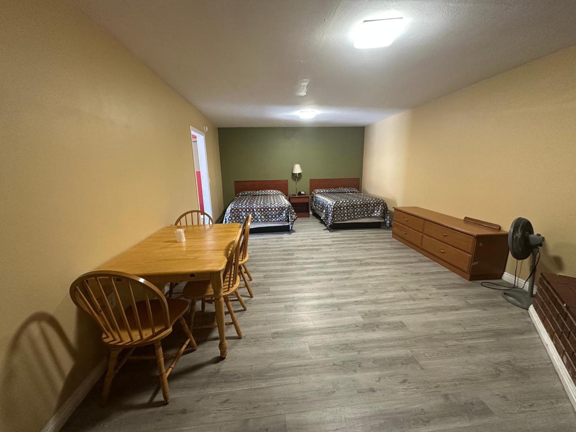 Desert Inn Motel Corona Eksteriør bilde