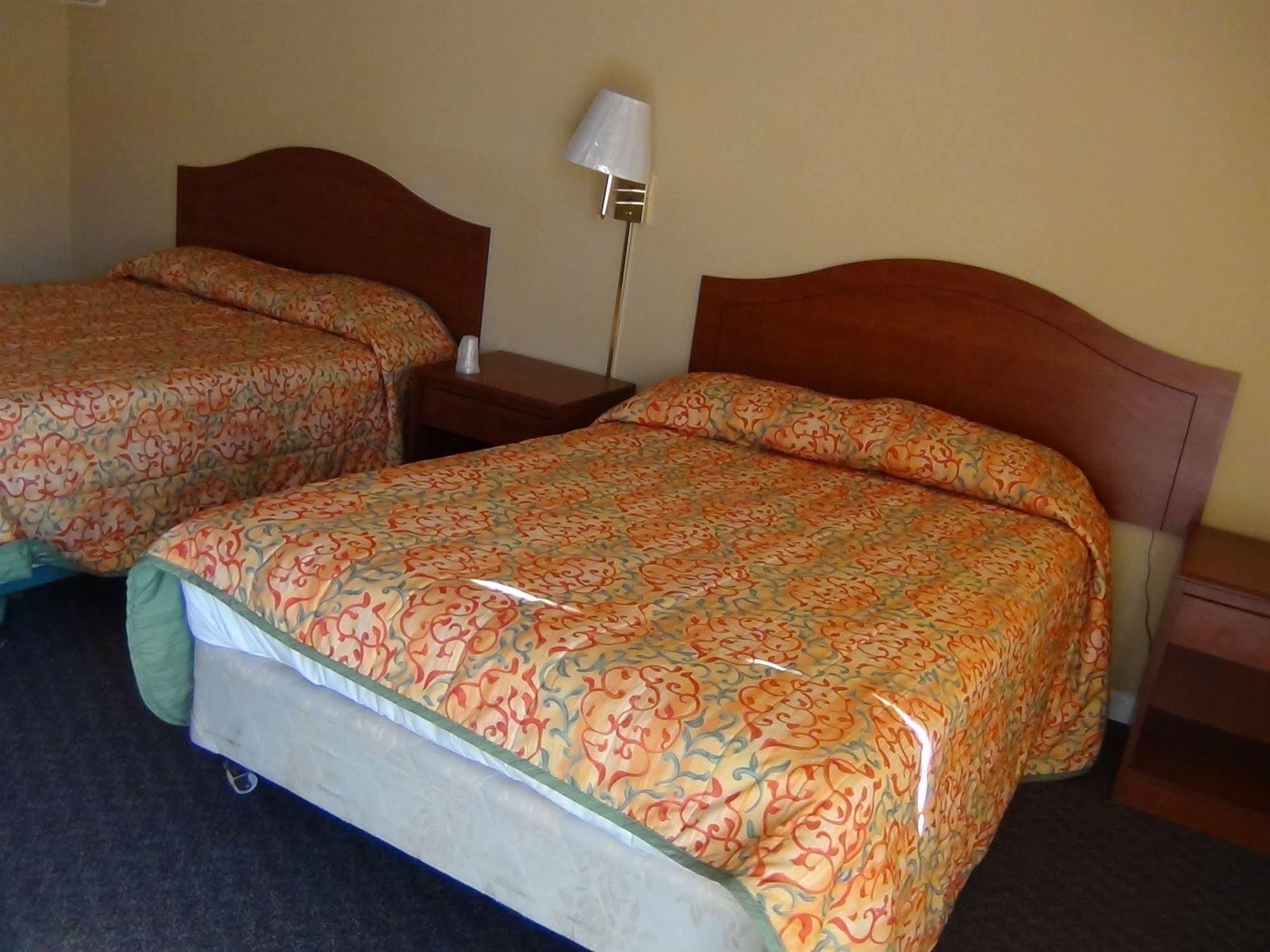 Desert Inn Motel Corona Eksteriør bilde